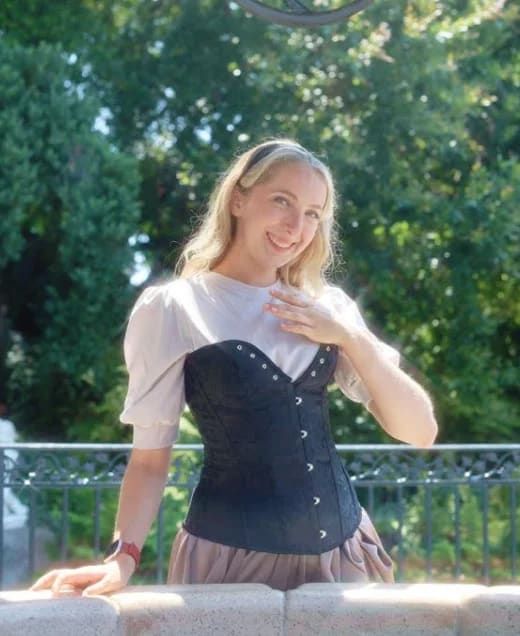 Hannah H., Characters.io performer in Orange County