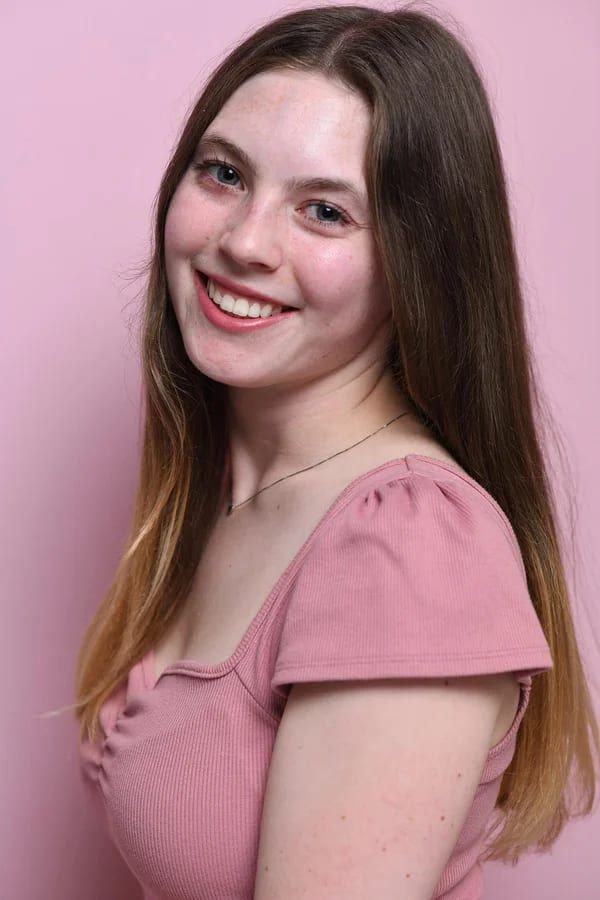 Jennifer W., Characters.io performer in Orange County