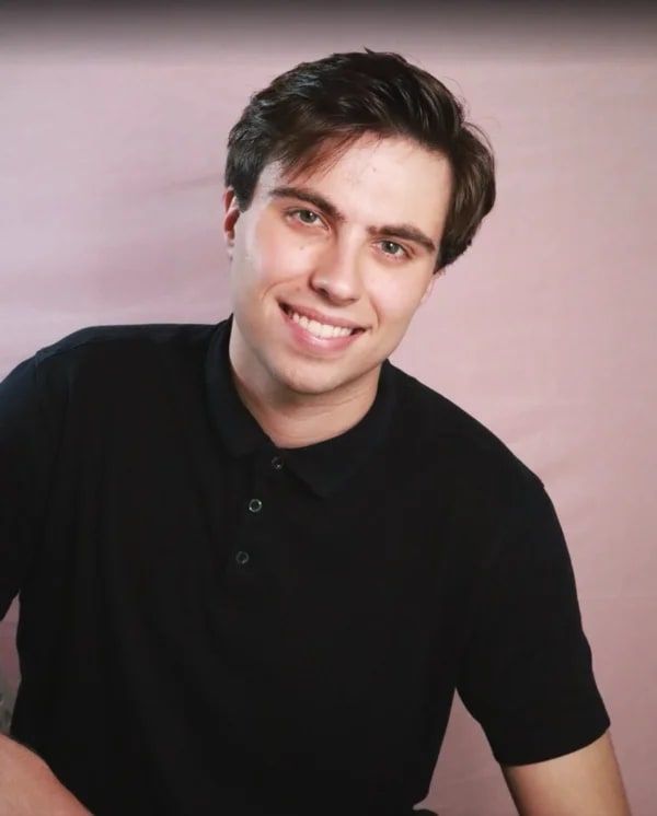 Leo B., Characters.io performer in Orange County